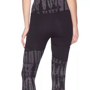 THE NORTH FACE MOTIVATION TIGHT XS
